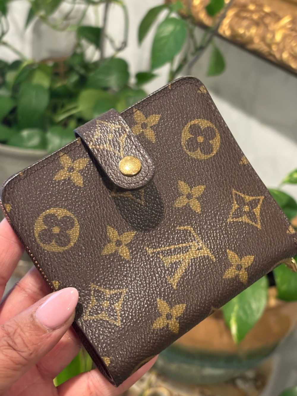 LOUIS VUITTON - Vintage Monogram Compact Wallet